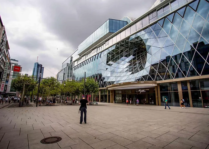 Hotel Hotelship Ms Oscar Wilde 4*